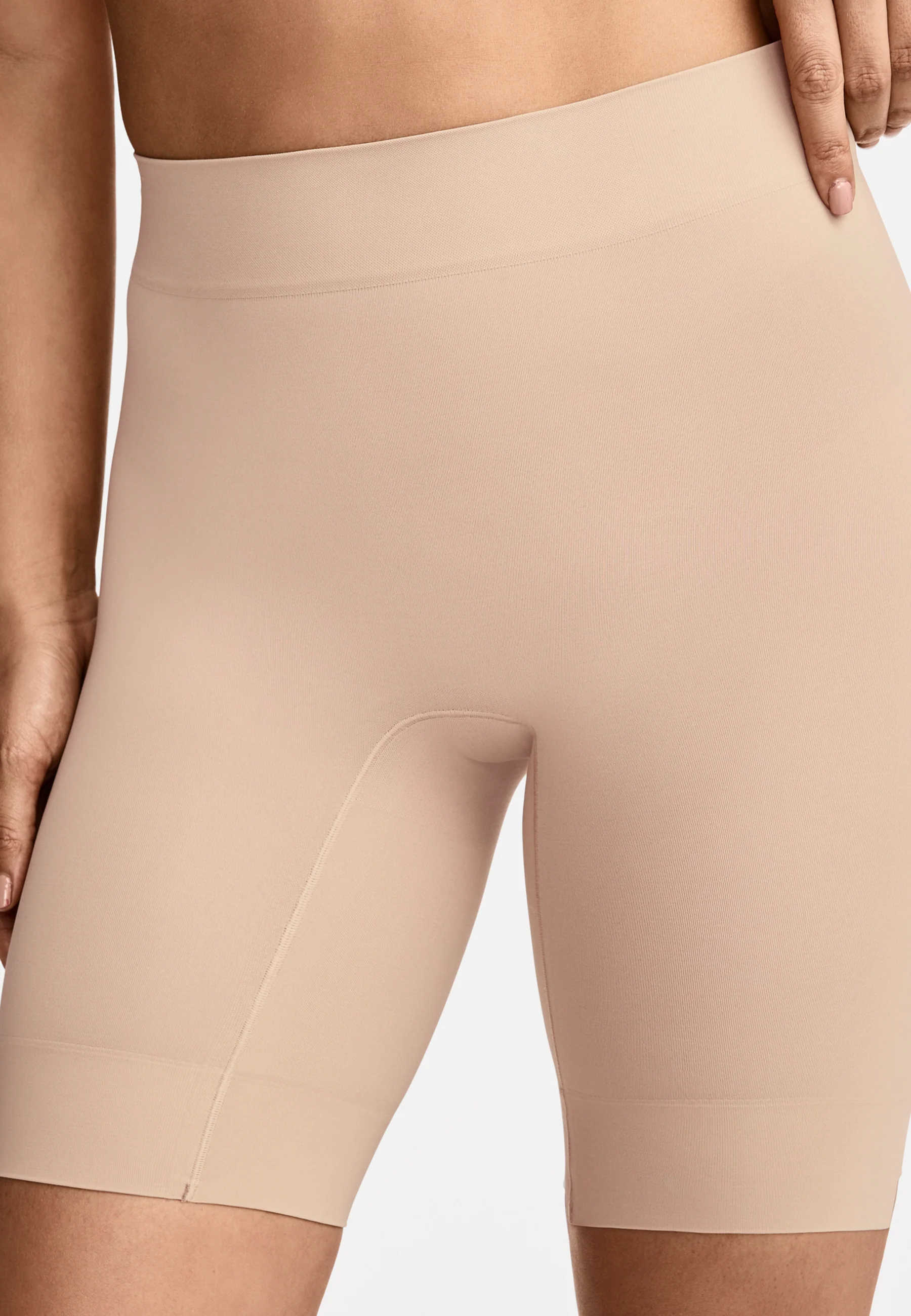 Jockey® Skimmies® Seamfree™ Ultralight Smoothing Cooling Slipshort 3 Pack - Image 11