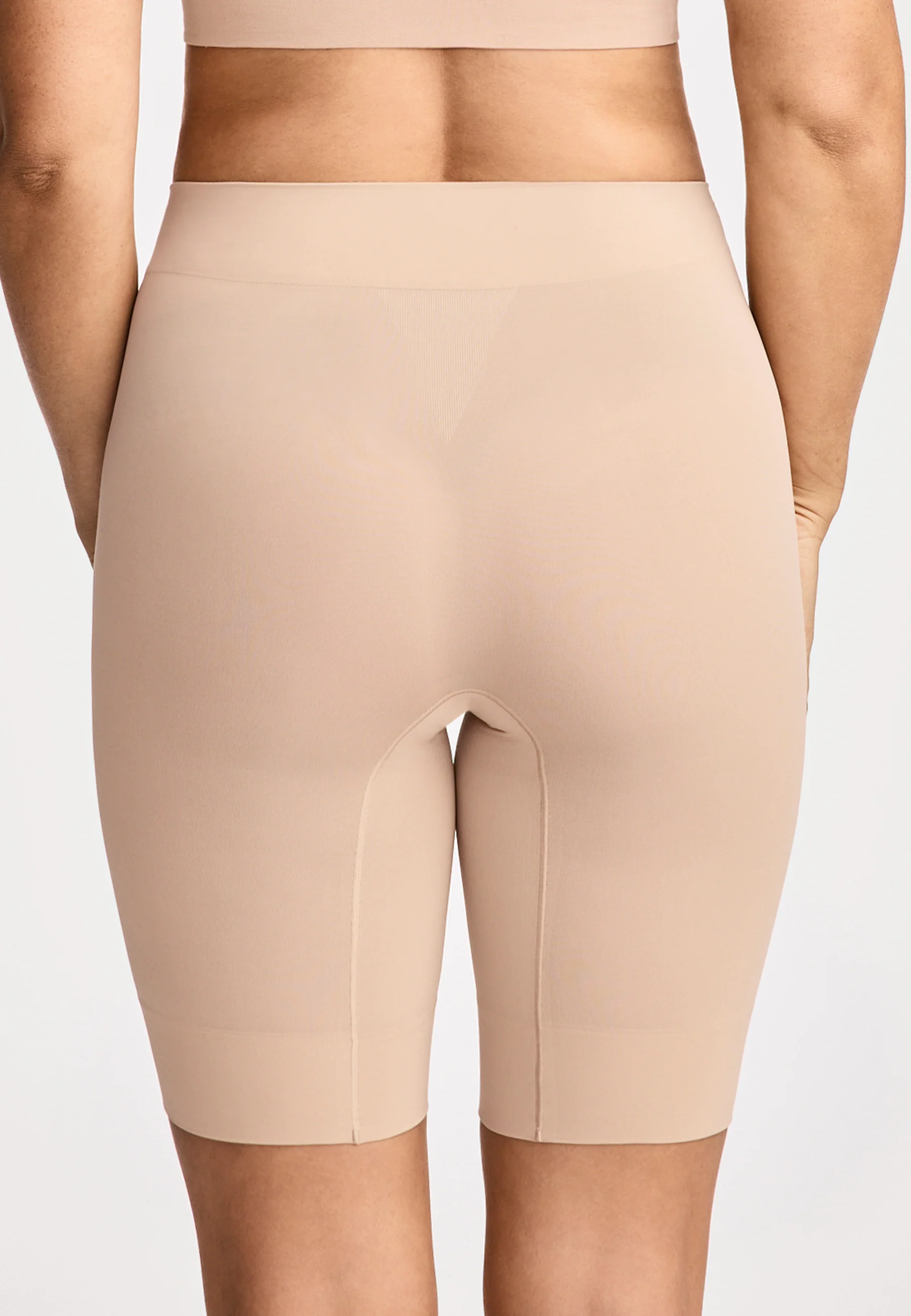 Jockey® Skimmies® Seamfree™ Ultralight Smoothing Cooling Slipshort 3 Pack - Image 9
